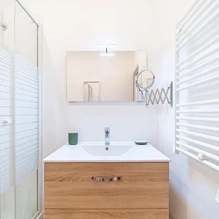 Ferienwohnung Le Petit Aguesseau-Piscine Du Rhone Bellecour Lyon Exterior foto